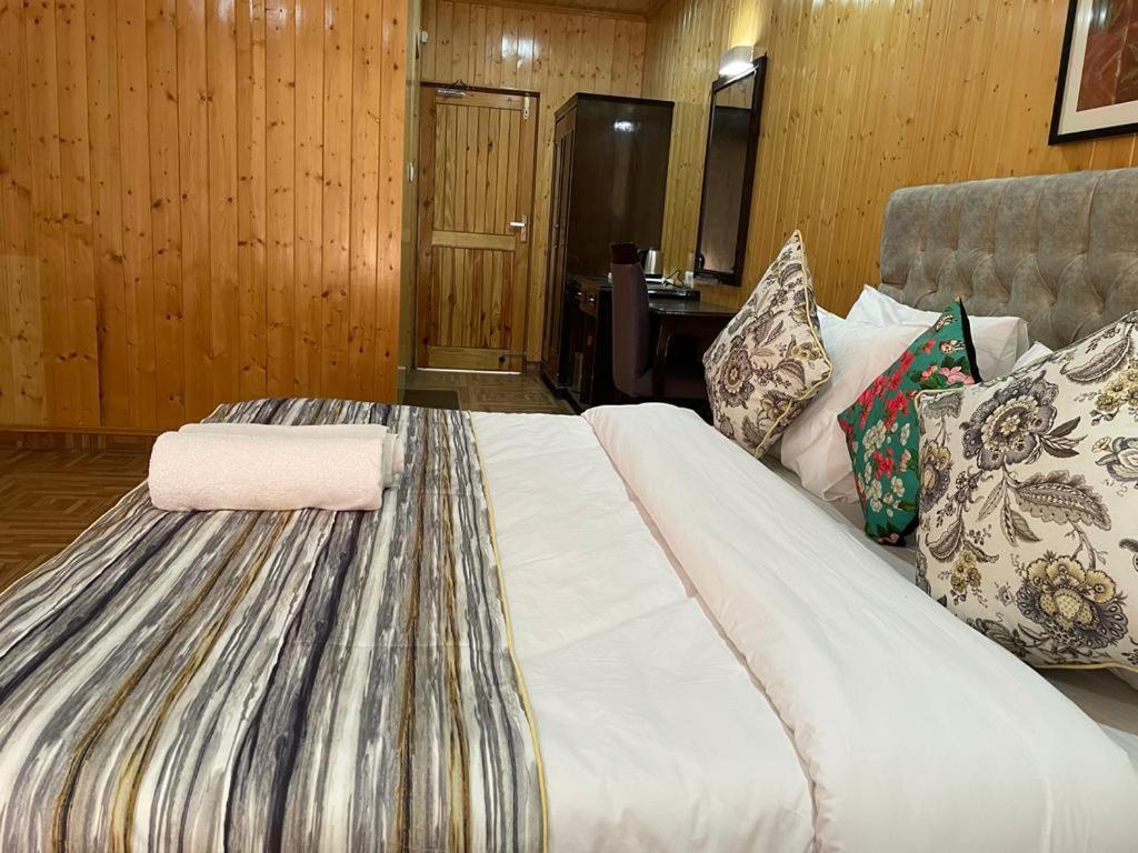 Snow Range Resort And Cottage Vashist ภายนอก รูปภาพ