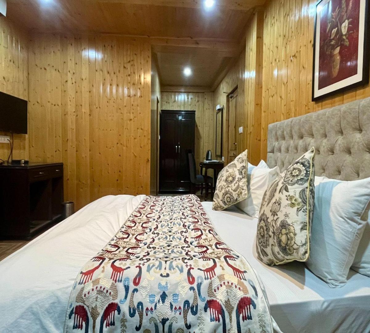 Snow Range Resort And Cottage Vashist ภายนอก รูปภาพ